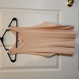 ⭐️We the free peach colored tank top fuzzy feel size small
